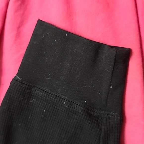 Black Ribbed Top - Picture 3 of 3